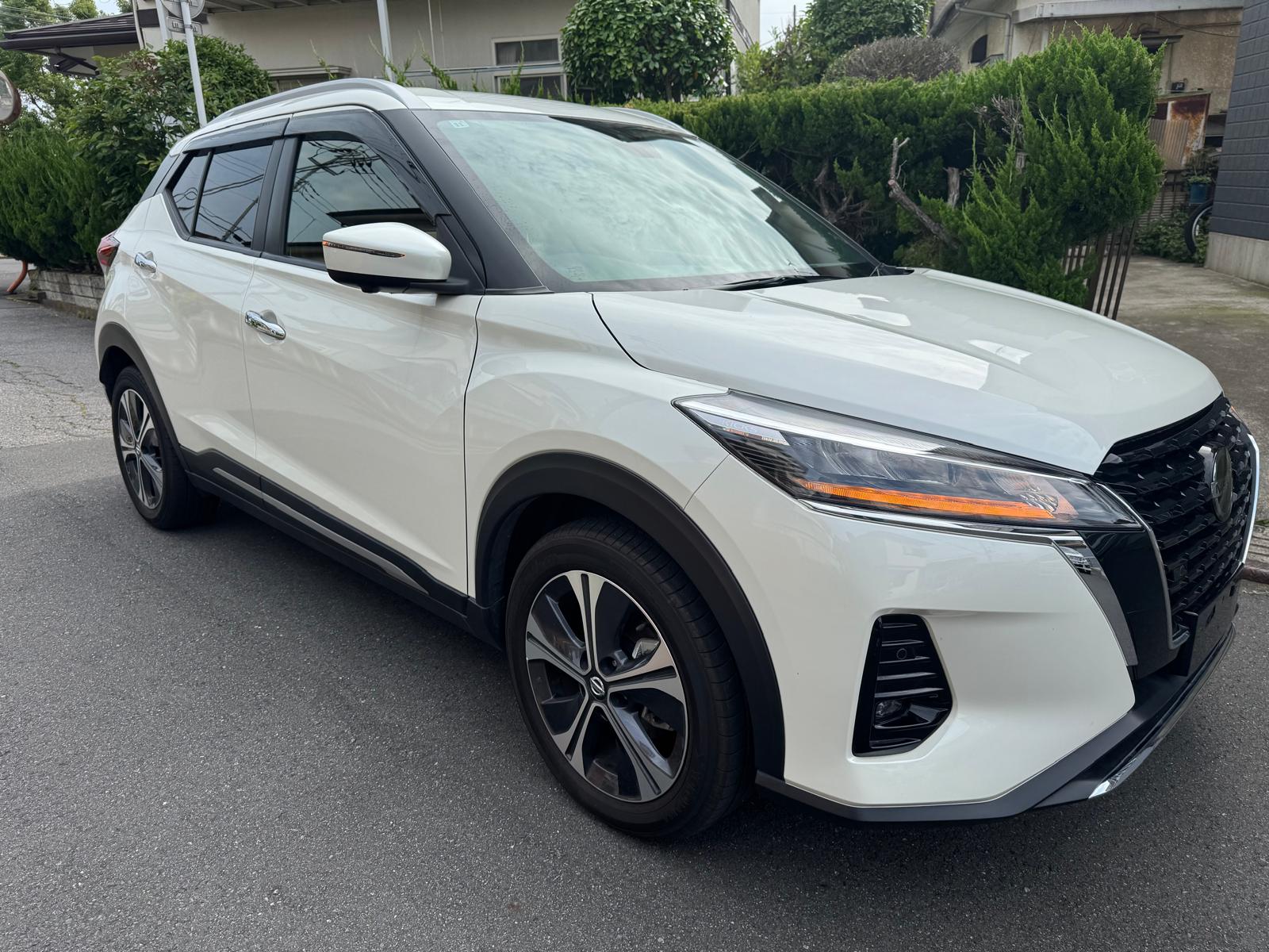 NISSAN KICKS - 2023